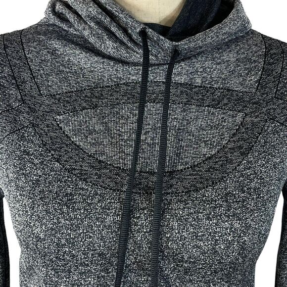 Under Armour X-Small Threadborne Fitted Top Heat Gear Cowl Neck Gray Womens - Picture 2 of 8